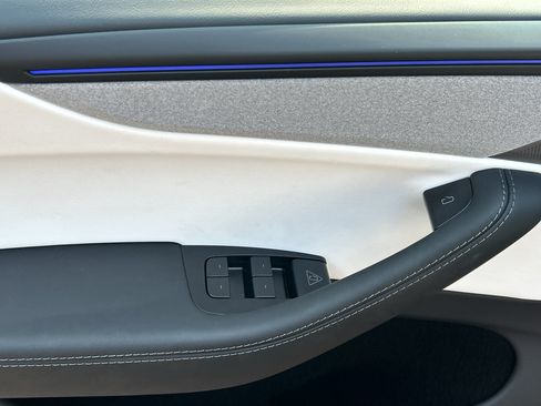 Used 2026 Tesla Model Y 2WD image 13