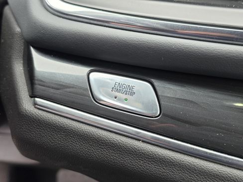Used 2023 Buick Enclave Essence FWD image 36