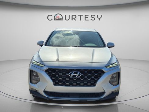 Used 2019 Hyundai Santa Fe SEL FWD image 8
