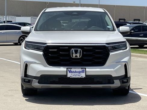 Used 2025 Honda Pilot EX-L image 6