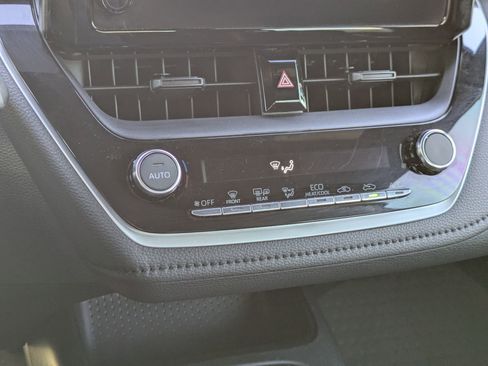 Used 2023 Toyota Corolla SE image 20