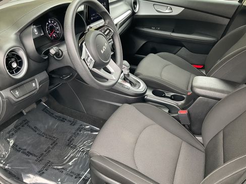 Used 2024 Kia Forte LXS FWD image 19