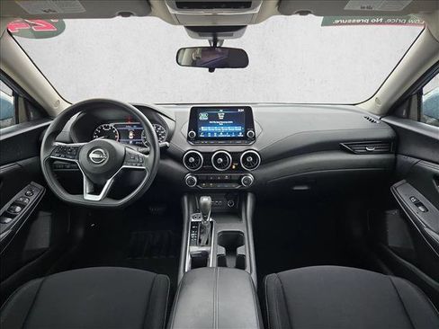 Used 2024 Nissan Sentra SV FWD image 16
