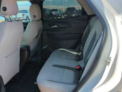 Used 2021 Chevrolet TrailBlazer LS FWD image 24