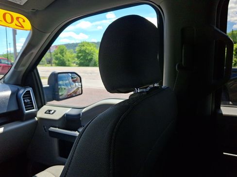 Used 2016 Ford F150 XLT w/ Equipment Group 302A Luxury AWD/4WD image 17
