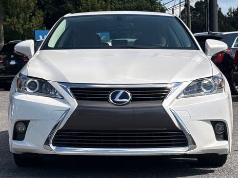 Used 2017 Lexus CT 200h w/ Accessory Package 2 FWD image 8