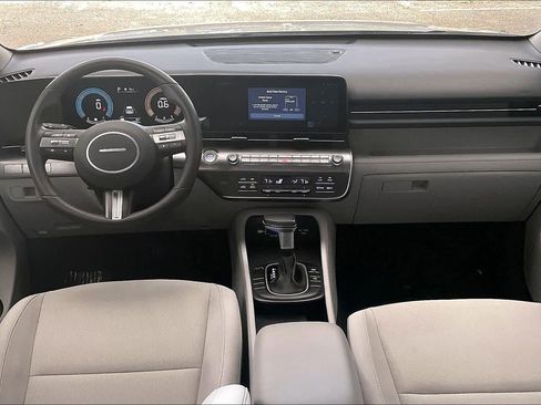 Certified 2025 Hyundai Kona SEL FWD image 16