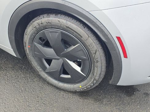 New 2026 Toyota Prius LE image 11