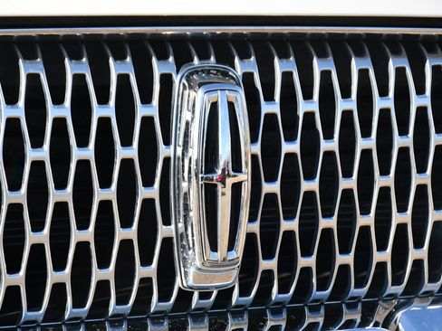 Used 2022 Lincoln Corsair Reserve w/ Elements Package image 36