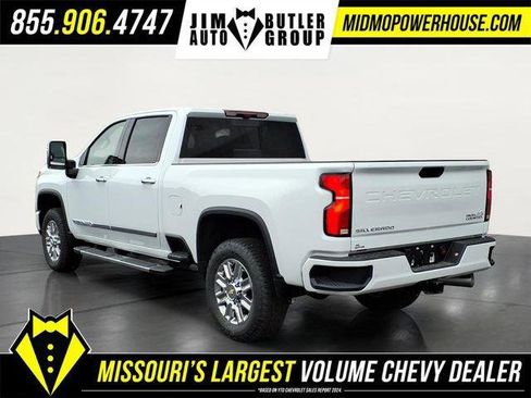 New 2026 Chevrolet Silverado 2500 High Country w/ High Country Premium Package AWD/4WD image 4