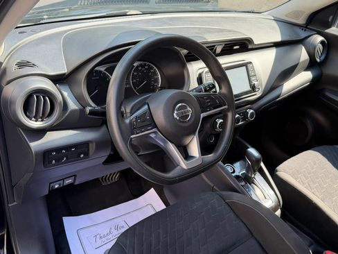Used 2021 Nissan Kicks S FWD image 21