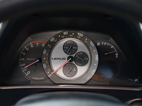 Used 2003 Lexus IS 300 w/ Power & Leather Pkg RWD image 30