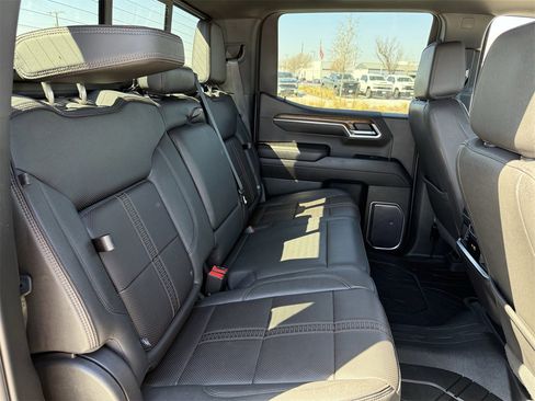 Certified 2023 Chevrolet Silverado 1500 High Country w/ High Country Premium Package image 25