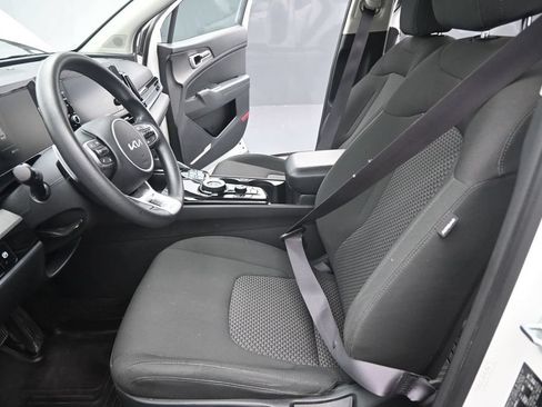Certified 2023 Kia Sportage LX AWD/4WD image 16