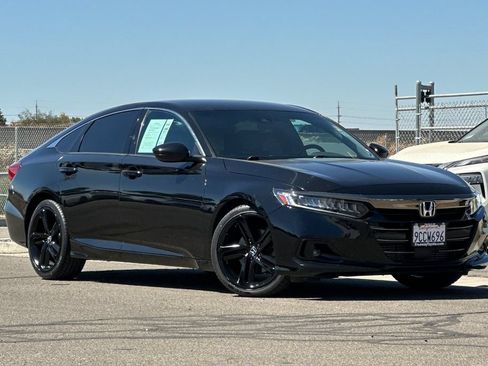 Used 2022 Honda Accord Sport image 2