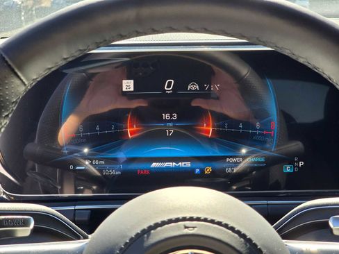 Used 2025 Mercedes-Benz GLE 63 AMG S image 35