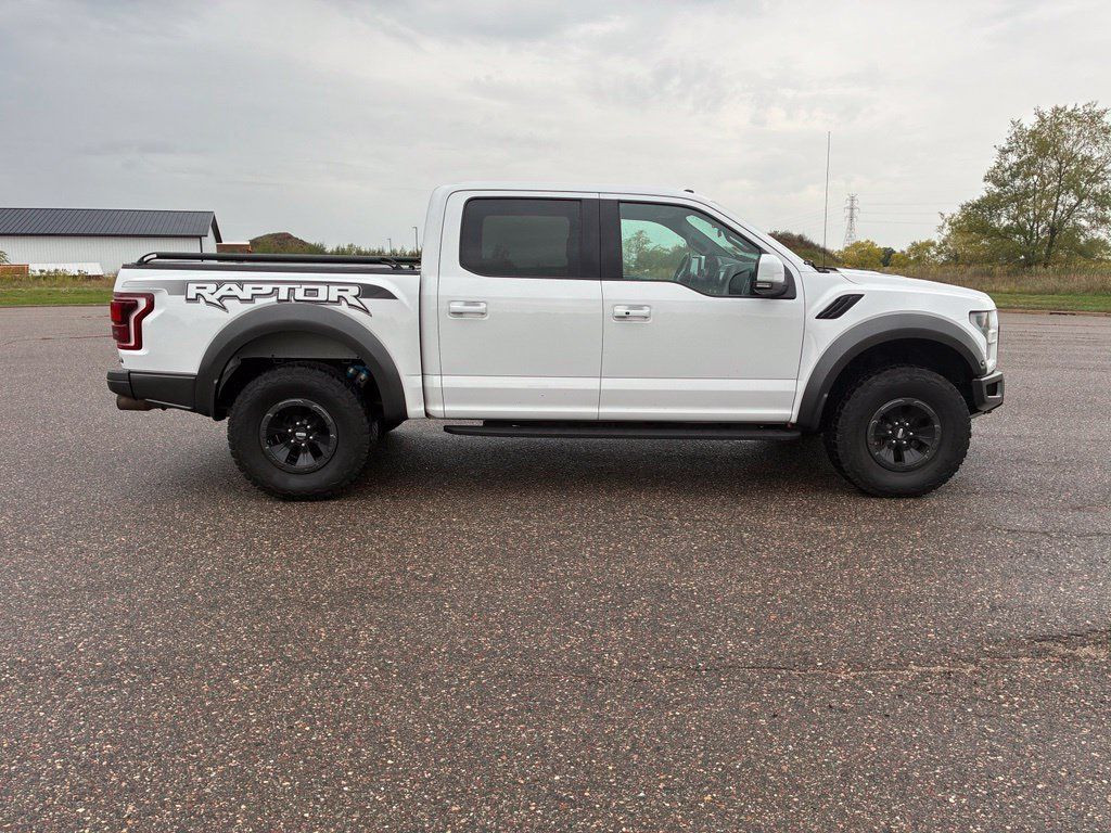 Used 2017 Ford F150 Raptor w/ Equipment Group 802A Luxury AWD/4WD image 1