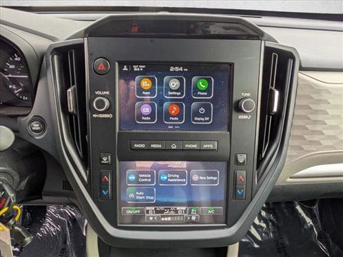 Certified 2025 Subaru Forester image 15