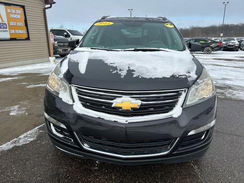 Used 2015 Chevrolet Traverse LS image 2