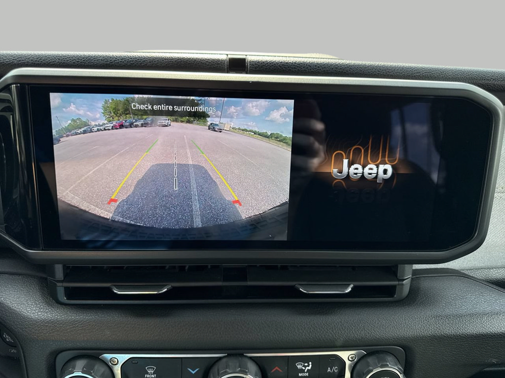 Used 2025 Jeep Wrangler Unlimited Sport AWD/4WD image 18