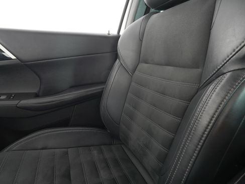 Used 2023 Mitsubishi Outlander SE FWD image 27