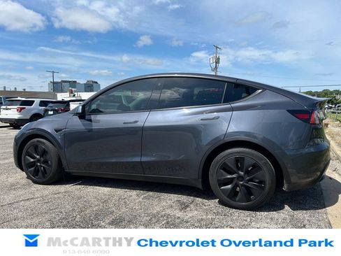 Used 2021 Tesla Model Y Long Range AWD/4WD image 5