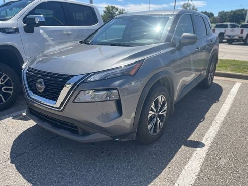 Used 2021 Nissan Rogue SV AWD/4WD image 3