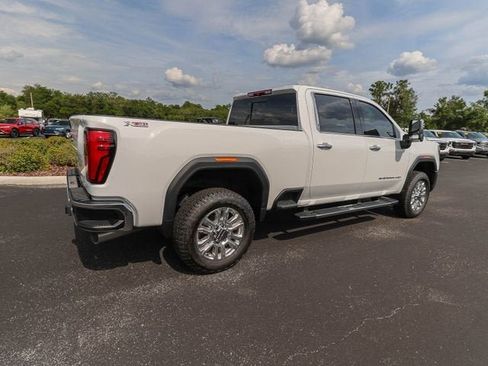 New 2025 GMC Sierra 2500 SLT w/ SLT Premium Package AWD/4WD image 10