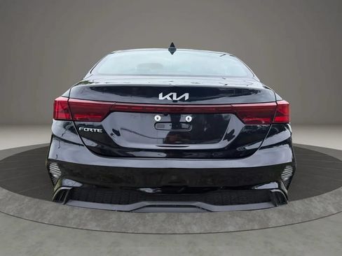 Used 2023 Kia Forte LXS FWD image 6