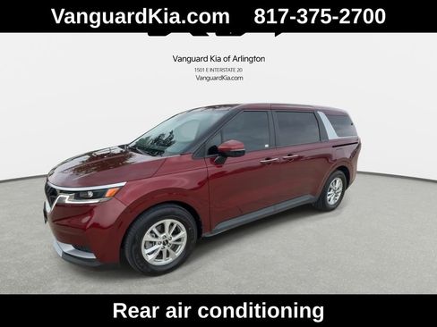 Used 2024 Kia Carnival LX FWD image 4
