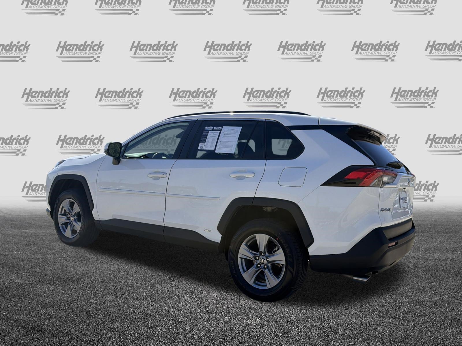 Used 2024 Toyota RAV4 LE AWD/4WD image 8