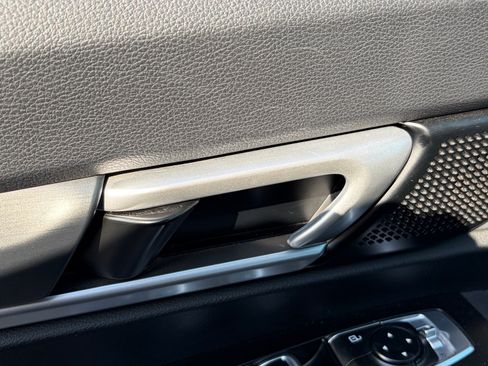 Used 2020 Kia Telluride LX FWD image 9