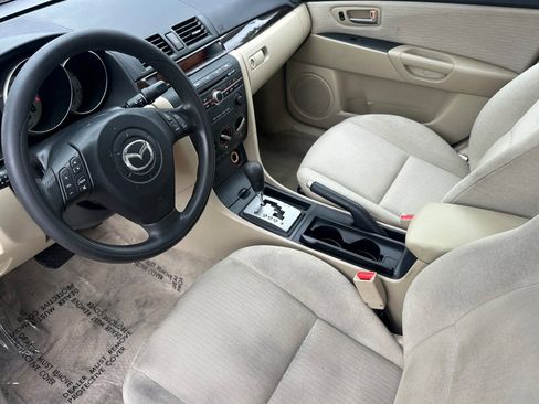 Used 2007 MAZDA MAZDA3 i Touring FWD image 10