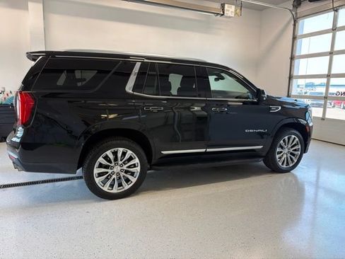 Used 2022 GMC Yukon Denali AWD/4WD image 10