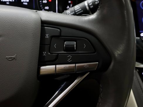 Used 2023 Cadillac XT6 Premium Luxury w/ Technology Package image 33