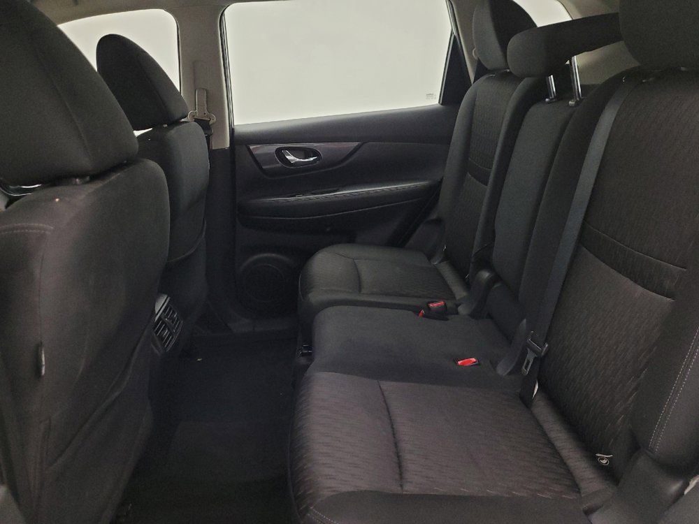 Used 2018 Nissan Rogue S FWD image 18