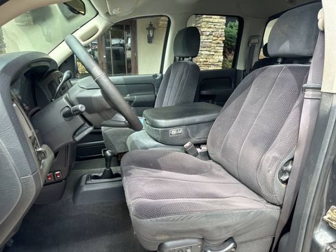 Used 2004 Dodge Ram 3500 Truck SLT w/ Trailer Tow Group AWD/4WD image 9