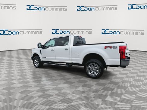 Used 2017 Ford F250 Lariat w/ Chrome Package image 6