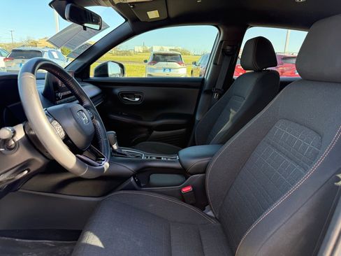 Used 2024 Honda HR-V Sport image 10