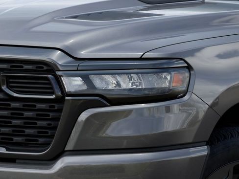 New 2026 RAM 1500 Express AWD/4WD image 12