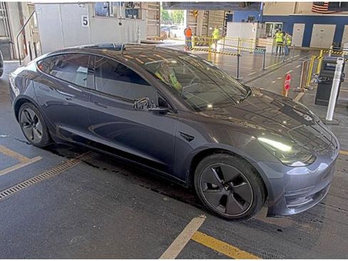 Used 2021 Tesla Model 3 Standard Range Plus RWD image 3