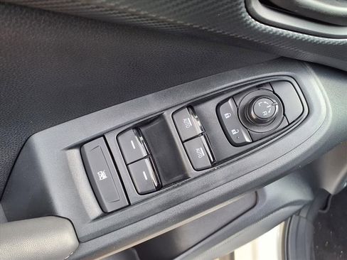 Certified 2025 Subaru Crosstrek 2.5i Premium image 8