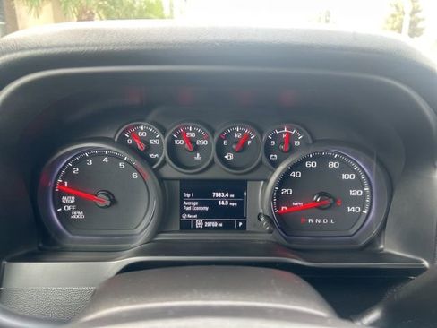 Used 2022 Chevrolet Silverado 1500 W/T w/ Trailering Package image 7