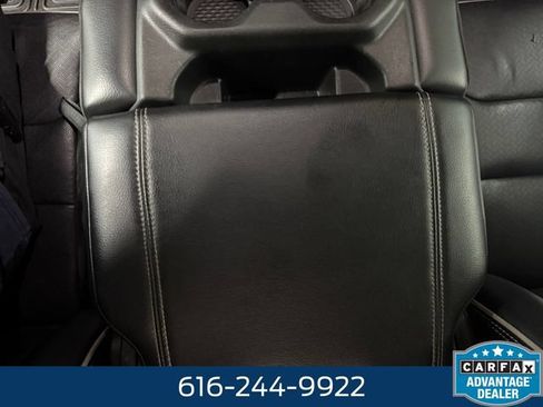 Used 2019 RAM 1500 Laramie AWD/4WD image 14
