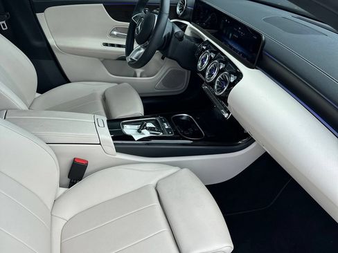 Used 2026 Mercedes-Benz CLA 250 image 7