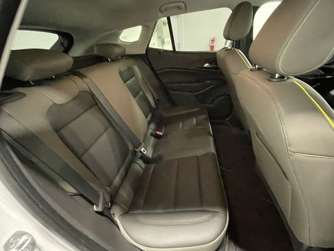 Used 2025 Chevrolet Trax ACTIV image 25