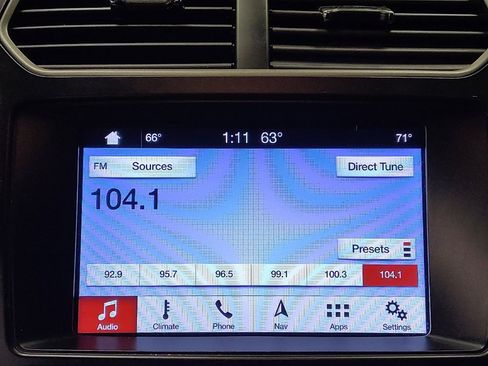 Used 2019 Ford Explorer XLT w/ Equipment Group 202A FWD image 25