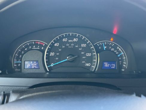 Used 2014 Toyota Camry LE FWD image 24