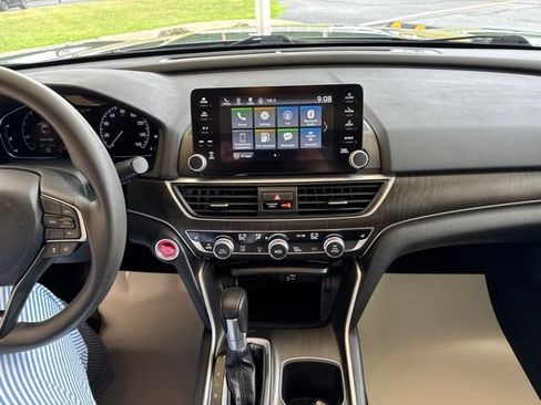 Used 2019 Honda Accord EX image 22