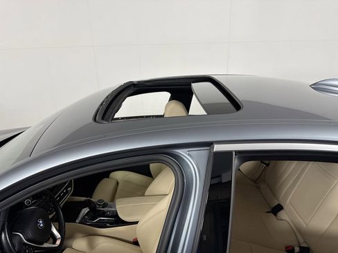 Used 2020 BMW 530i xDrive w/ Convenience Package image 27